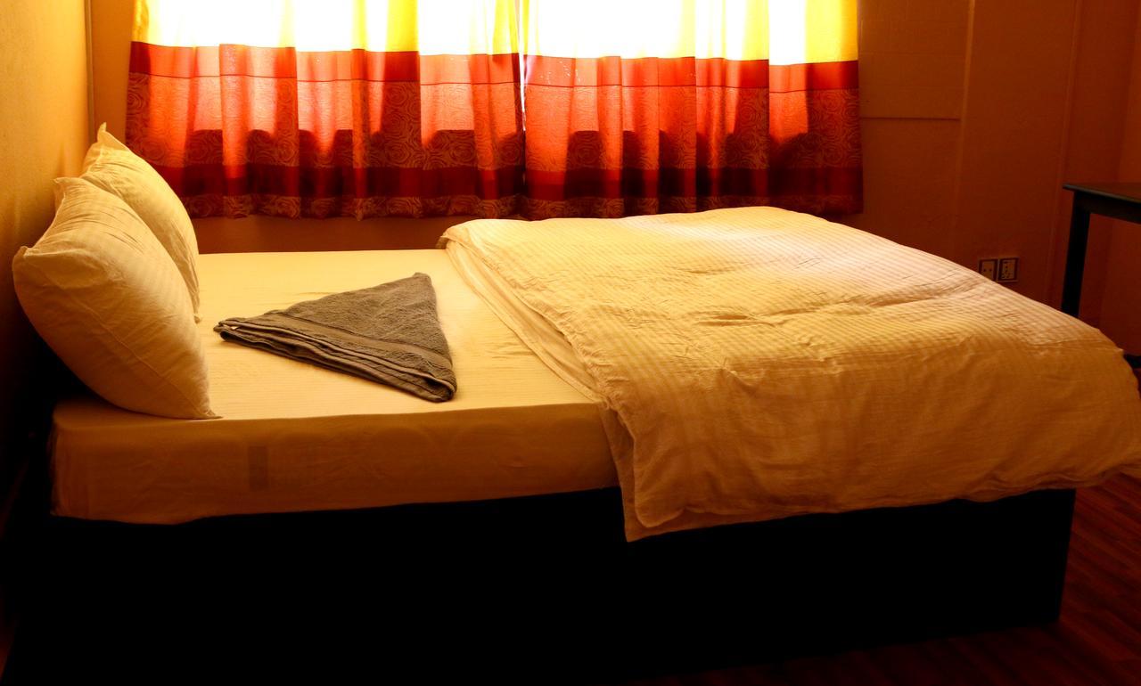 Mitra Garden Inn Kathmandu Esterno foto